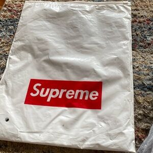 White supreme t-shirt
